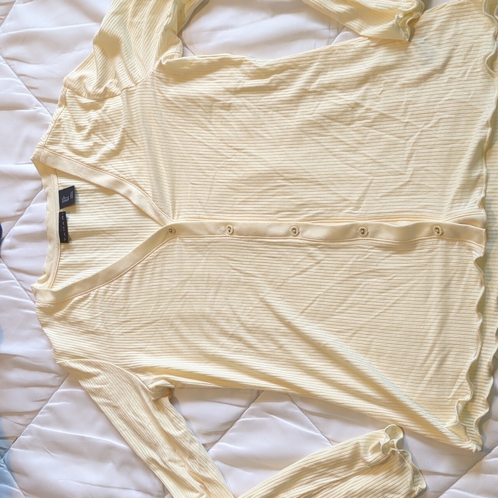 Tahari cream colored knit top